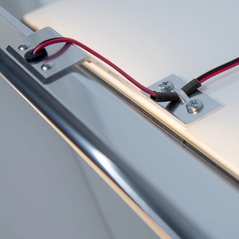 Kronenbach Plana 2.0 Spiegelschrank 90 cm mit 3 Türen und LED-Aufsatzleuchte