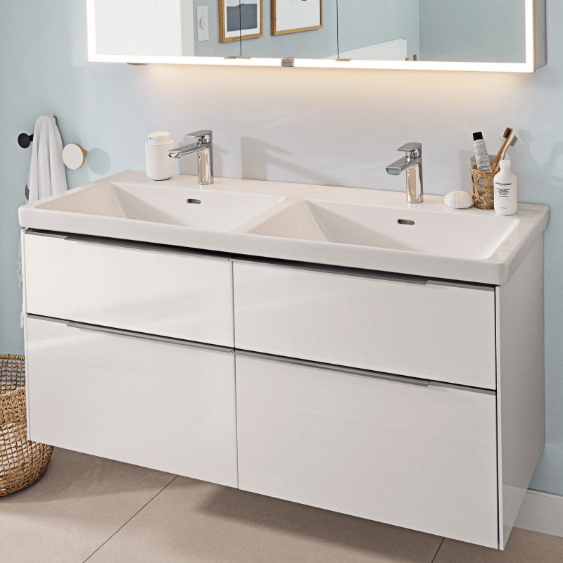 Villeroy & Boch Subway 3.0 Möbelset mit 4 Auszüge, mit Spiegelschrank, 130 cm